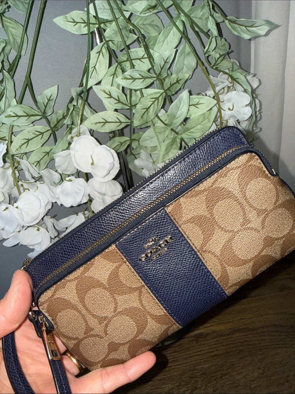Coach double zip like new Tan Signature Canvas Wristlet with Navy Leather Trim